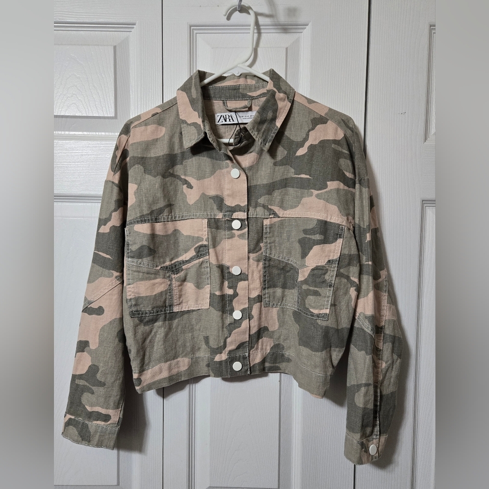 Zara Muted Camouflage Lightweight Snap Closed Jacket, Crop Length, Size XS, NWOT